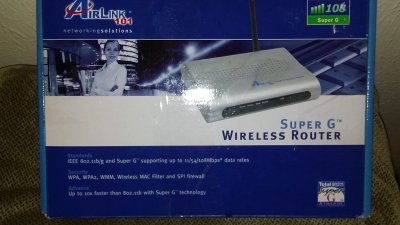 AirLink 101 AR430W Router Image